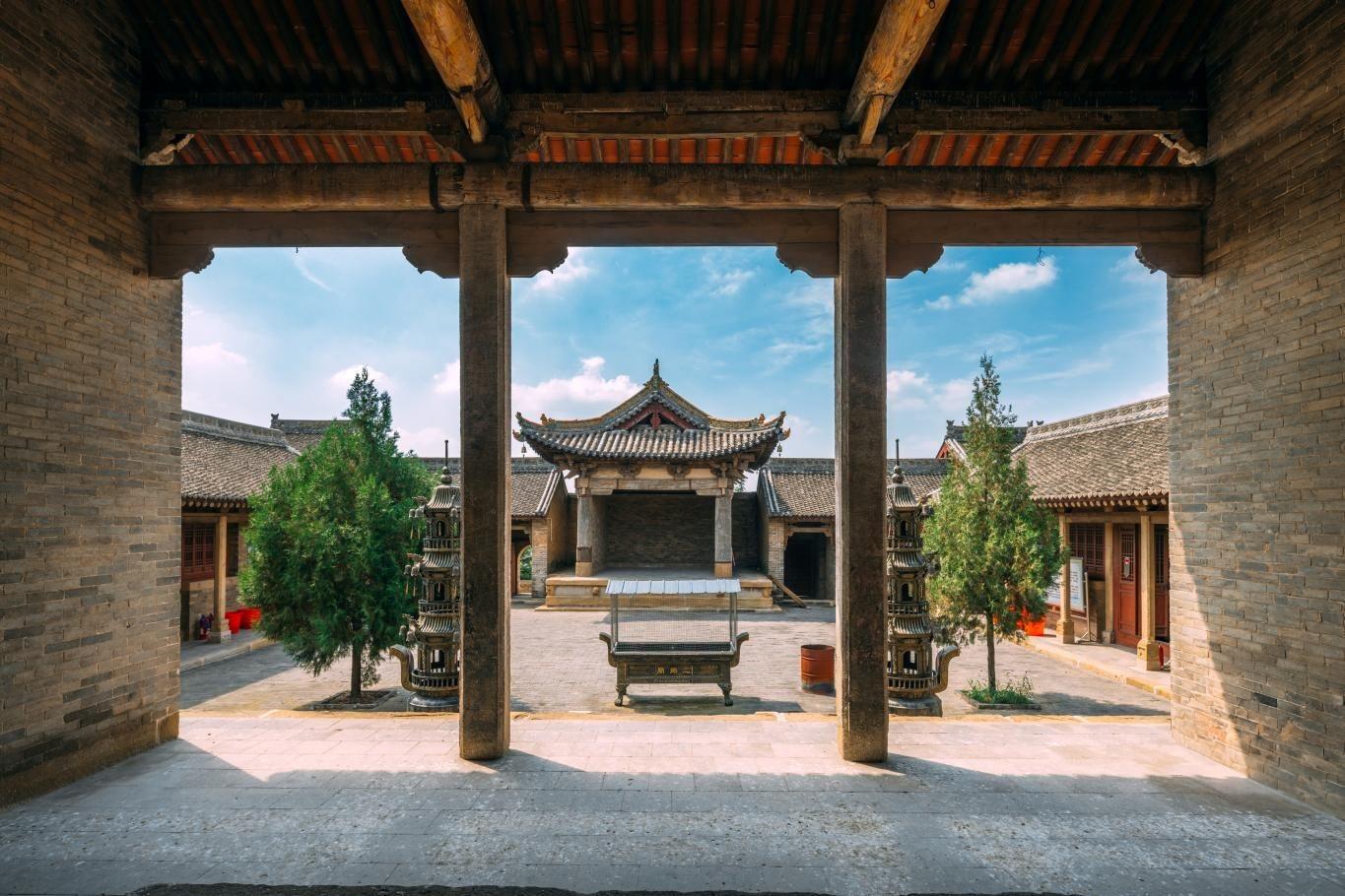 高平市王報(bào)村二郎廟金代戲臺(tái)。蘇唐詩攝