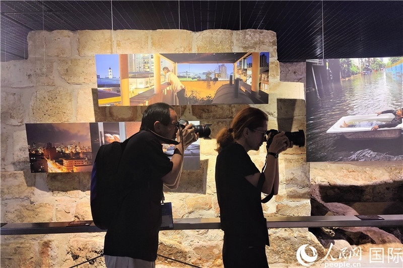 金磚國家城市主題攝影展現(xiàn)場。 人民網(wǎng)記者 于宏建攝