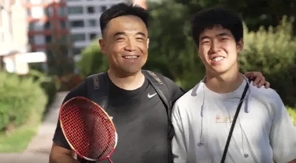 劉建波、劉傲寒父子。北航供圖