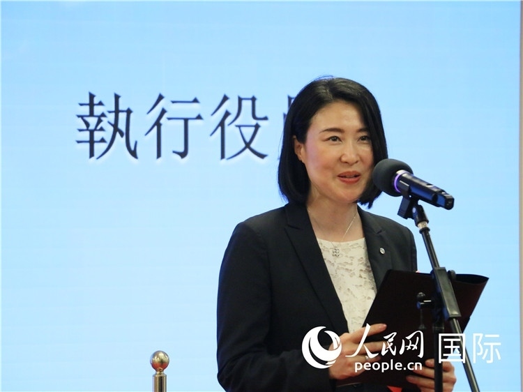 日本航空株式會(huì)社執(zhí)行役員西原口香織致辭。人民網(wǎng) 許可攝