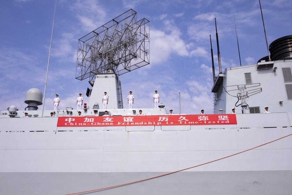 2023年6月27日，中國(guó)海軍第43批護(hù)航編隊(duì)抵達(dá)加納特馬港碼頭，開(kāi)始對(duì)加納進(jìn)行為期4天的友好訪問(wèn)。