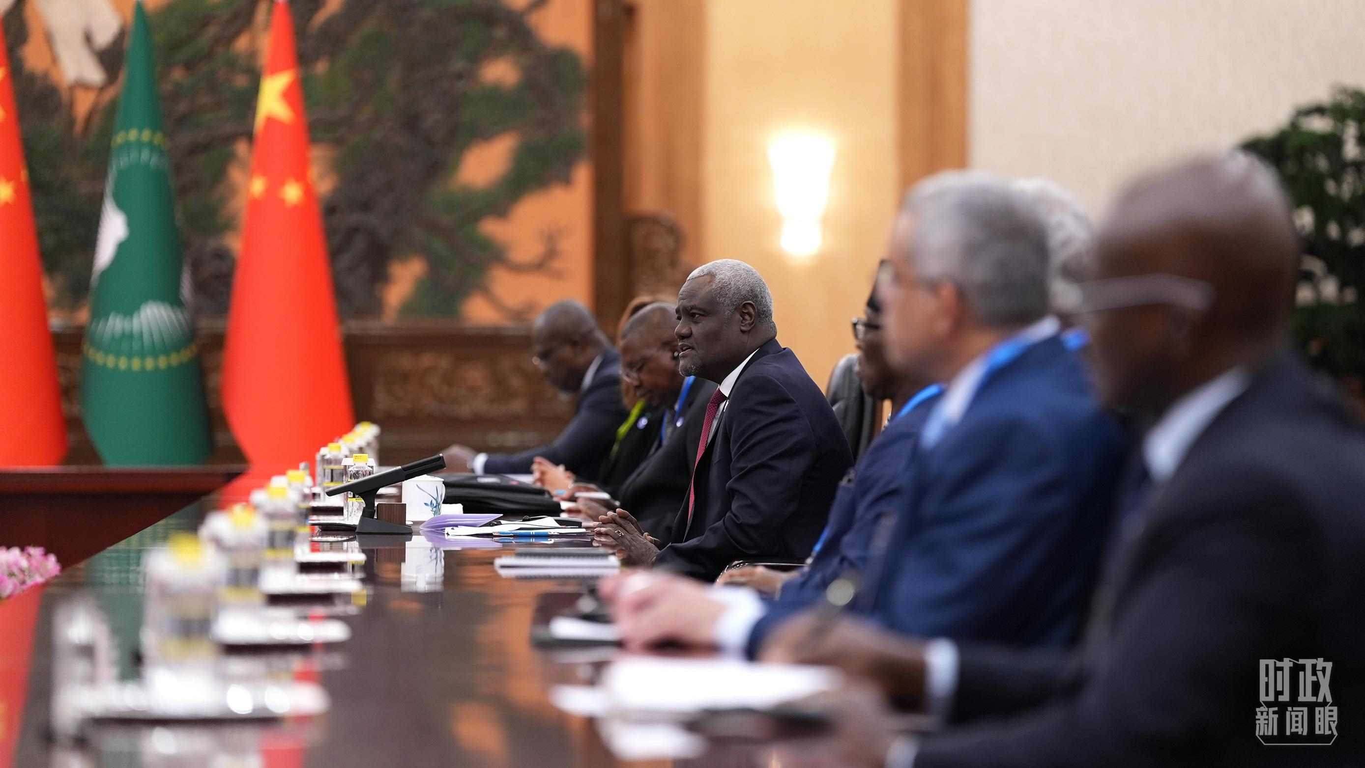  △正在參加會晤的非盟委員會主席。（總臺央視記者彭漢明拍攝）