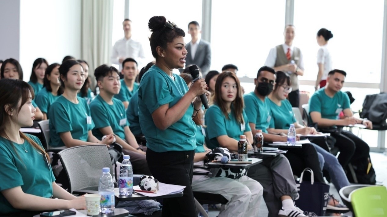 各方代表和在場嘉賓共同見證了培訓基地的正式掛牌，活動當日還展開了培訓試講環(huán)節(jié)。