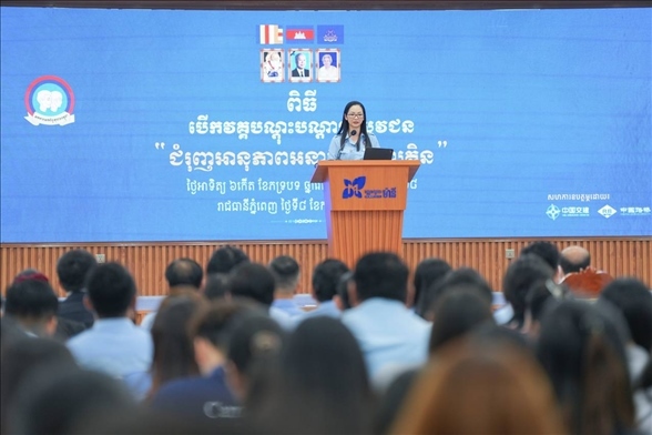 占尼莫在開幕式致辭。活動主辦方供圖