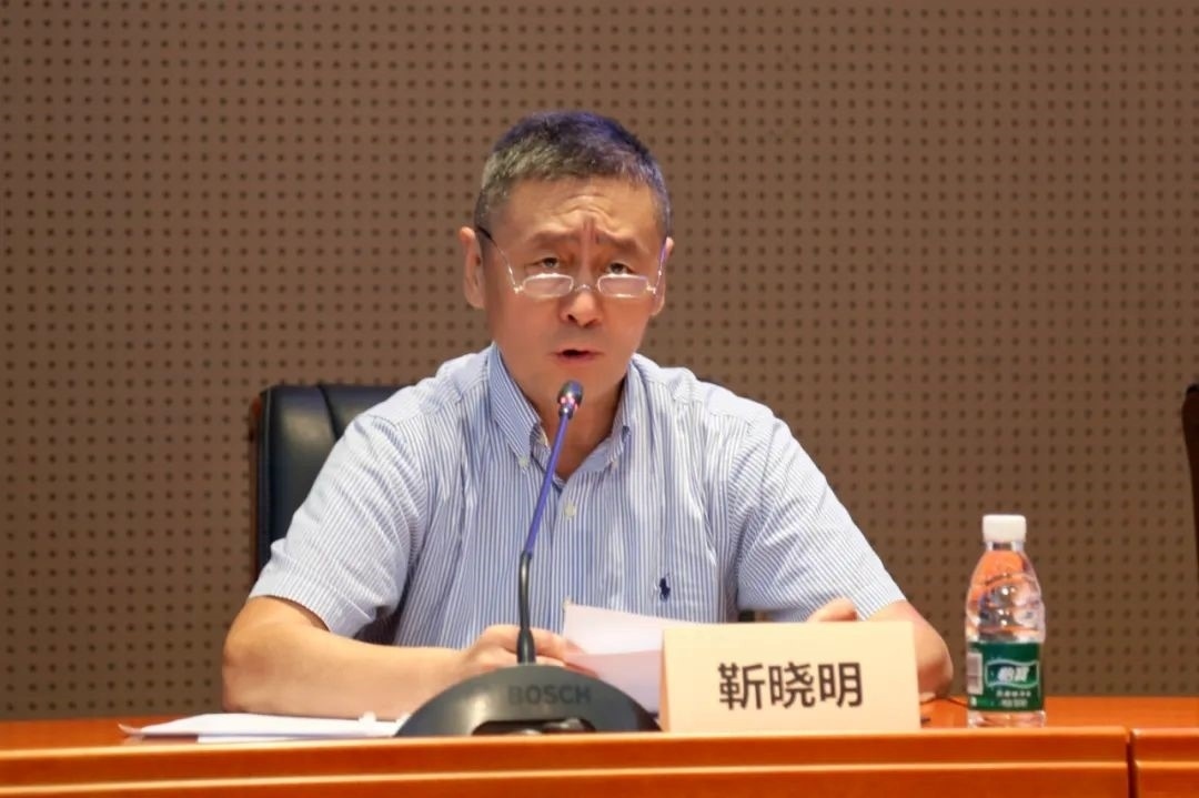 科技外交專家委員會主任委員、科技部國際合作司原司長靳曉明致辭。主辦方供圖