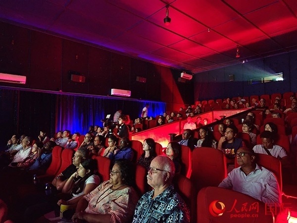 塞舌爾首屆中國電影節(jié)開幕式現(xiàn)場。人民網(wǎng)記者 黃煒鑫攝