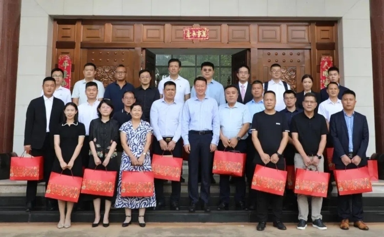 駐尼日利亞使館舉行中秋慰?jī)S活動(dòng)。駐尼使館供圖