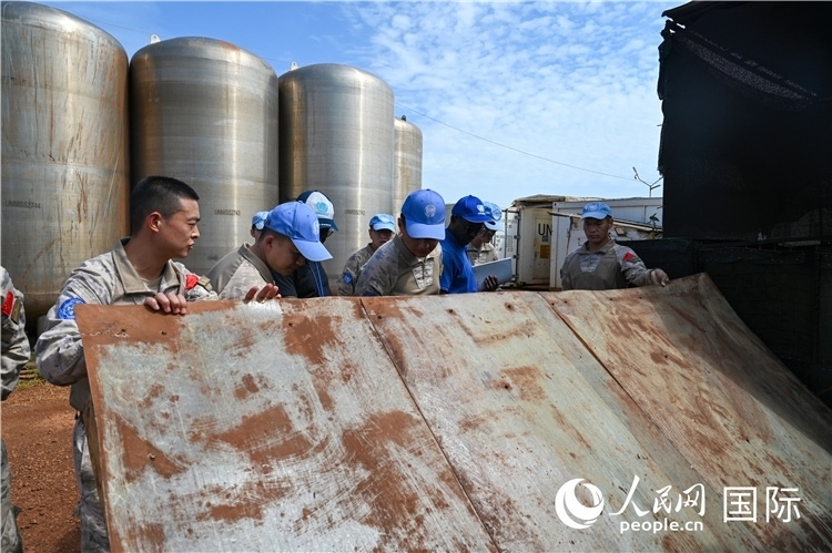 圖3 查看污水處理系統(tǒng)。謝坤攝