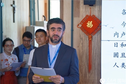 里約天主教大學校長安德森·佩德羅索在活動現(xiàn)場致辭。人民網(wǎng)記者 陳海琪攝