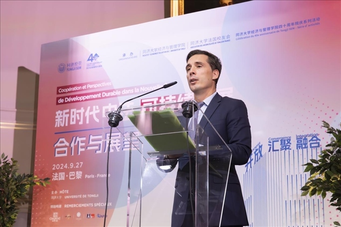 法國(guó)前交通部長(zhǎng)讓-巴蒂斯特·杰巴里發(fā)布主旨演講。主辦方供圖