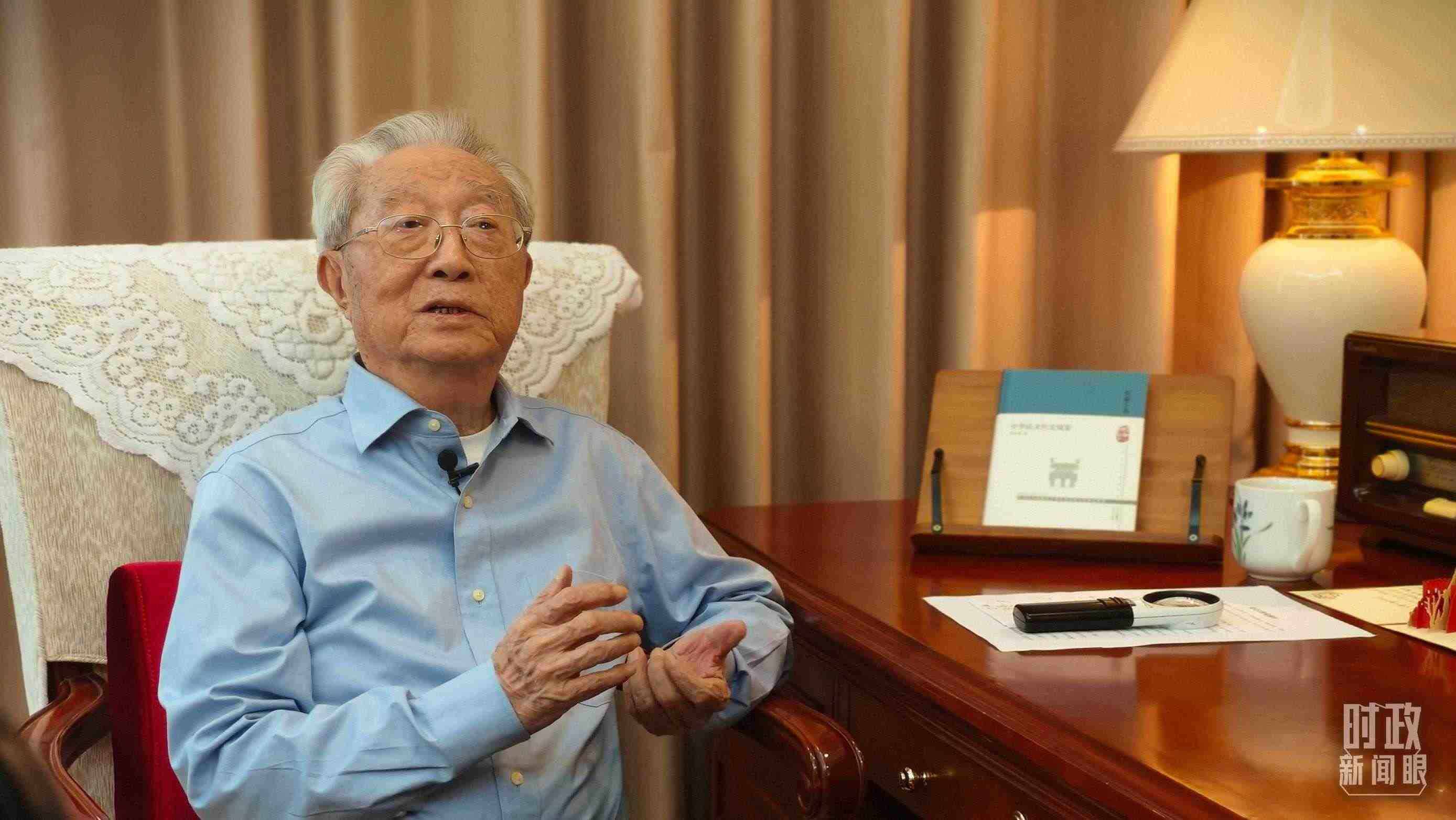 “人民教育家”國家榮譽稱號獲得者張晉藩。（總臺央視記者李立拍攝）