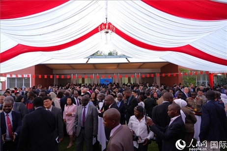 國慶招待會現(xiàn)場。人民網(wǎng)記者 黃煒鑫攝