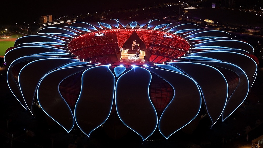 2023年9月23日，第19屆亞洲運(yùn)動(dòng)會(huì)開幕式上，最后一棒火炬手汪順和“數(shù)字火炬手”在開幕式上點(diǎn)燃主火炬。