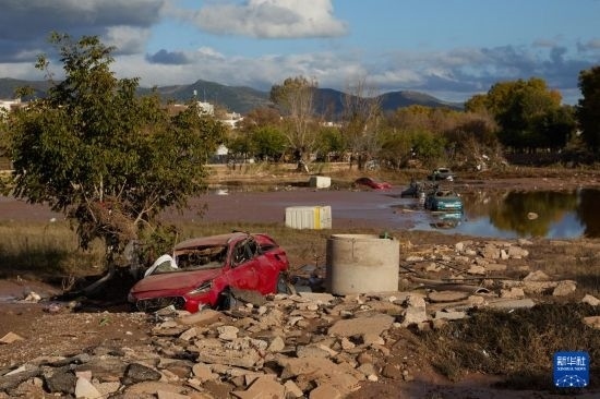 這是11月2日在西班牙烏鐵爾拍攝的受災(zāi)區(qū)域。新華社記者 孟鼎博 攝