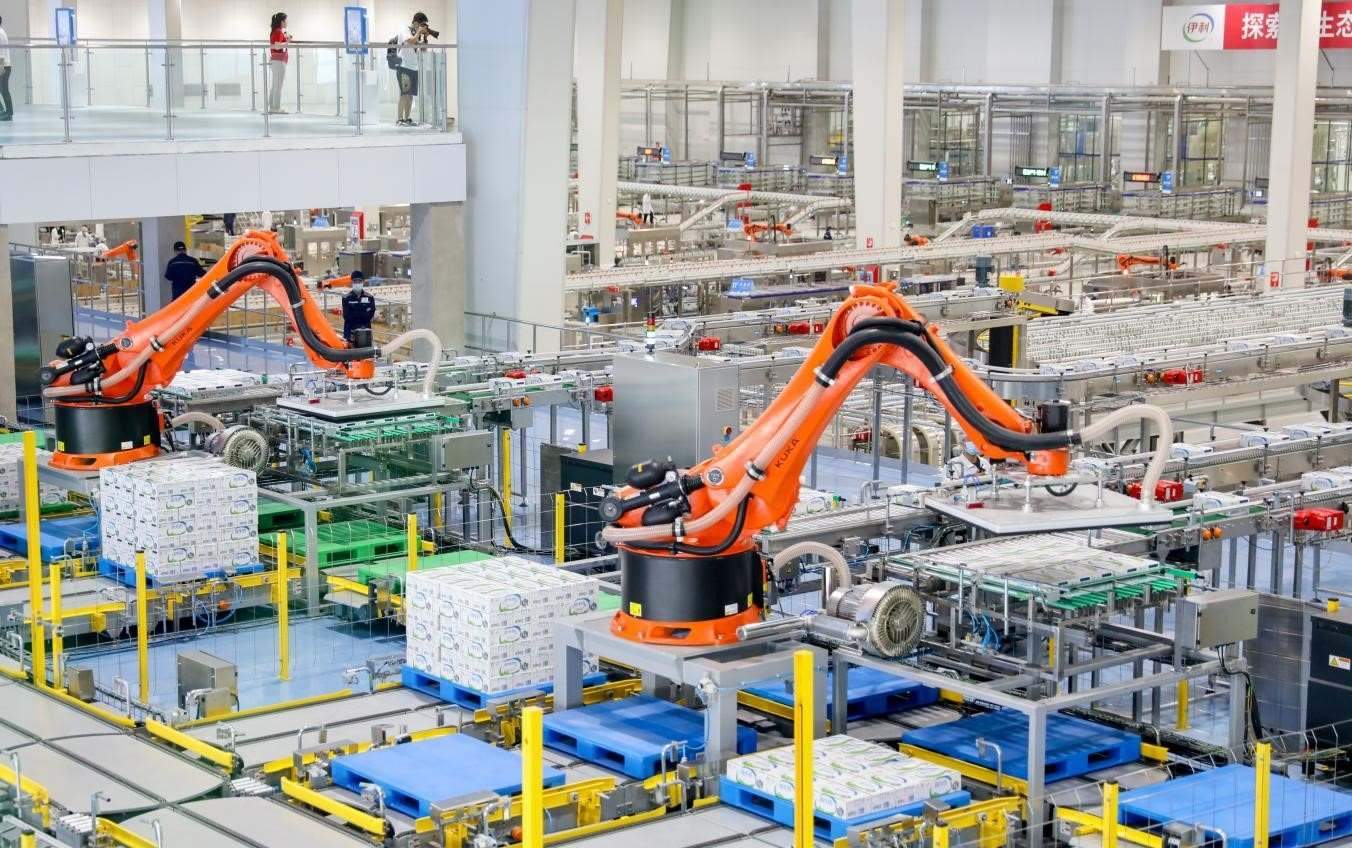 伊利數(shù)智化布局領(lǐng)跑行業(yè)。（受訪者供圖）