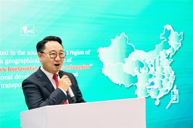 “中國館”貴州旅游推介會(huì)現(xiàn)場(chǎng)介紹。楊浩鵬