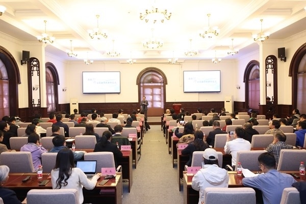 “杰出少年示范數(shù)學(xué)班”開(kāi)班儀式現(xiàn)場(chǎng)。校方供圖