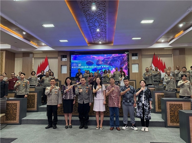 開(kāi)班儀式結(jié)束合影 活動(dòng)主辦方供圖