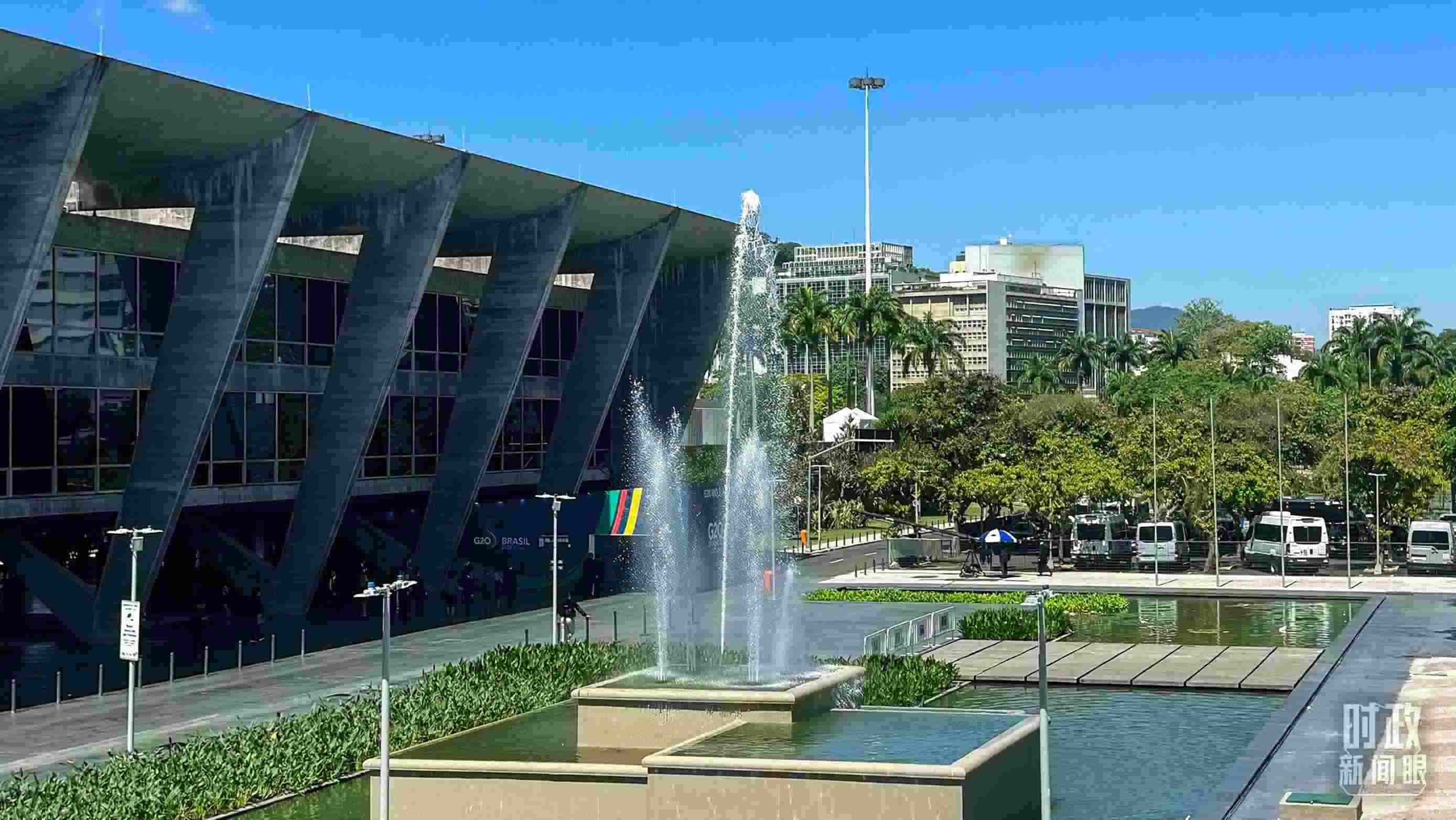 △G20峰會(huì)舉辦地，巴西里約熱內(nèi)盧現(xiàn)代藝術(shù)博物館。（總臺(tái)央視記者趙怡彬拍攝）