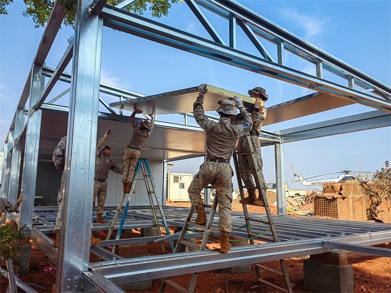 小組協(xié)同推進工程任務(wù)。鄧原淘攝