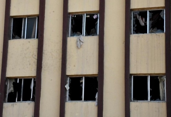 這是11月29日在敘利亞阿勒頗拍攝的一處遭襲建筑。新華社發(fā)