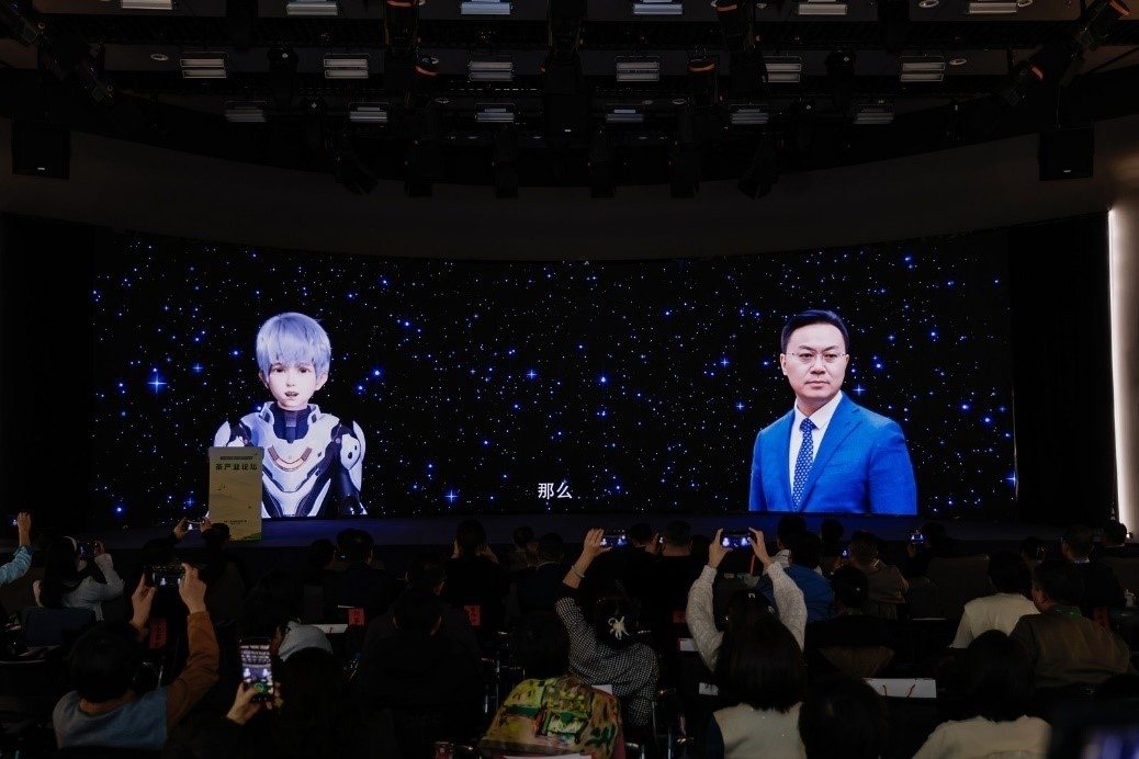 中國(guó)工程院院士、湖南師范大學(xué)校長(zhǎng)劉仲華與人民網(wǎng)數(shù)字人白澤線上對(duì)話