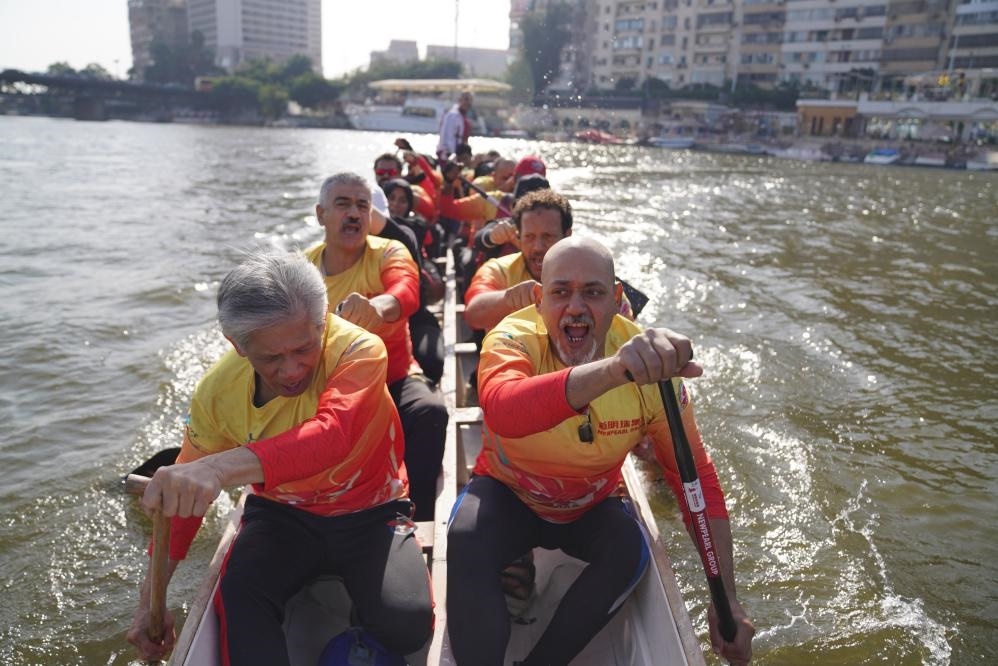 活動(dòng)現(xiàn)場(chǎng)龍舟競(jìng)技，共慶春節(jié)。開羅中國(guó)文化中心供圖