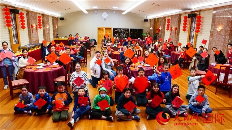 威廉蘭德小學(xué)師生活動現(xiàn)場合影。李鑫江攝