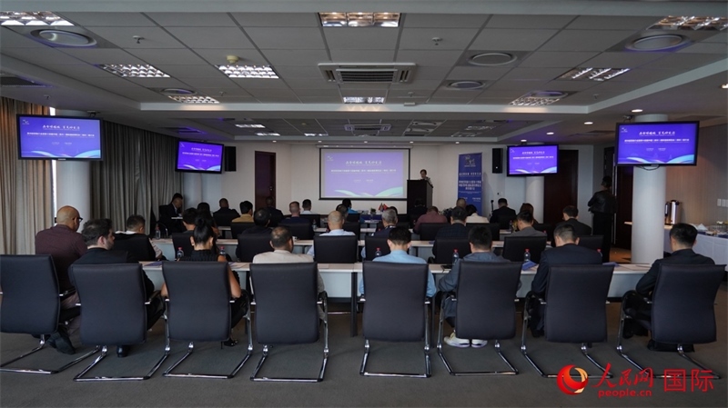 21日，貴州經(jīng)貿(mào)推介會暨第十四屆中國（貴州）國際酒類博覽會南非推介會在南非約翰內(nèi)斯堡市成功舉行。人民網(wǎng) 劉暢攝