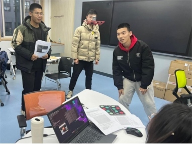 智能無人系統(tǒng)“做中悟”高階項目式課程。校方供圖