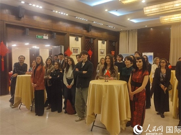 來自意大利多所高校的師生代表參加了此次活動(dòng)。人民網(wǎng)記者鄭彬攝