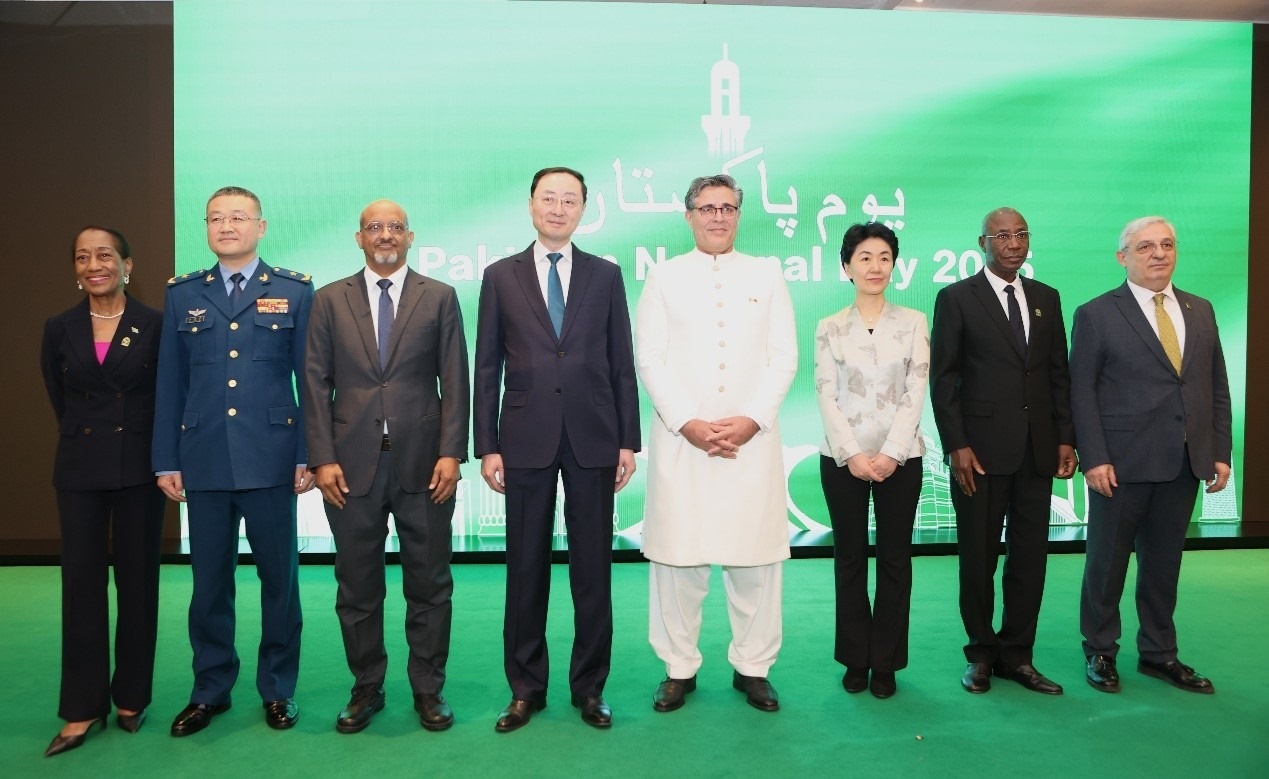 出席招待會(huì)的主要嘉賓合影。巴基斯坦駐華大使館供圖