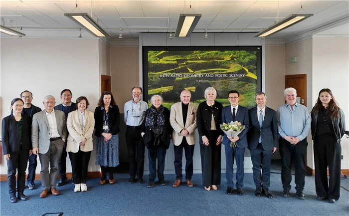 參加開幕式和學(xué)術(shù)交流活動(dòng)的嘉賓合影。活動(dòng)主辦方供圖