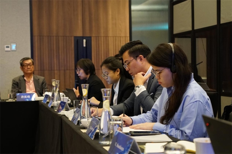 分享會現(xiàn)場，中馬兩國記者認(rèn)真記錄。林俊揚(yáng)攝