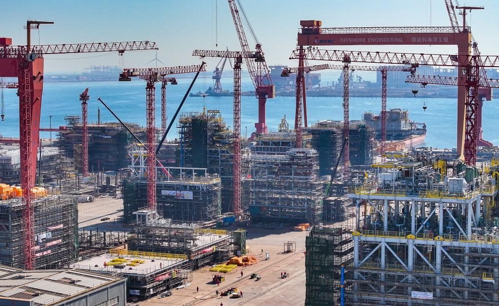 這是3月21日拍攝的天津博邁科海洋工程股份有限公司廠區(qū)一景（無人機(jī)照片）。新華社記者 趙子碩 攝