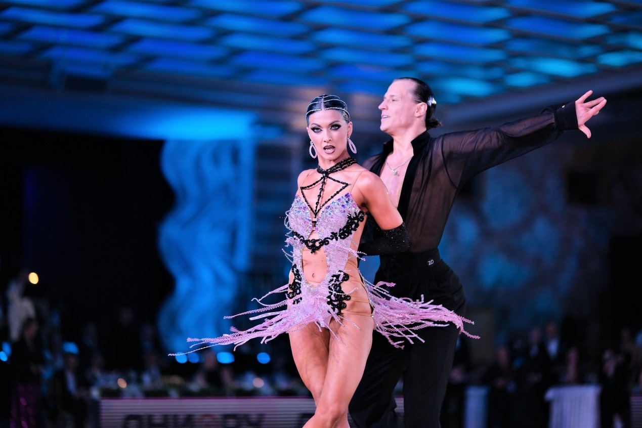 第七屆“克里姆林宮杯”國標(biāo)舞錦標(biāo)賽現(xiàn)場。于子恒攝