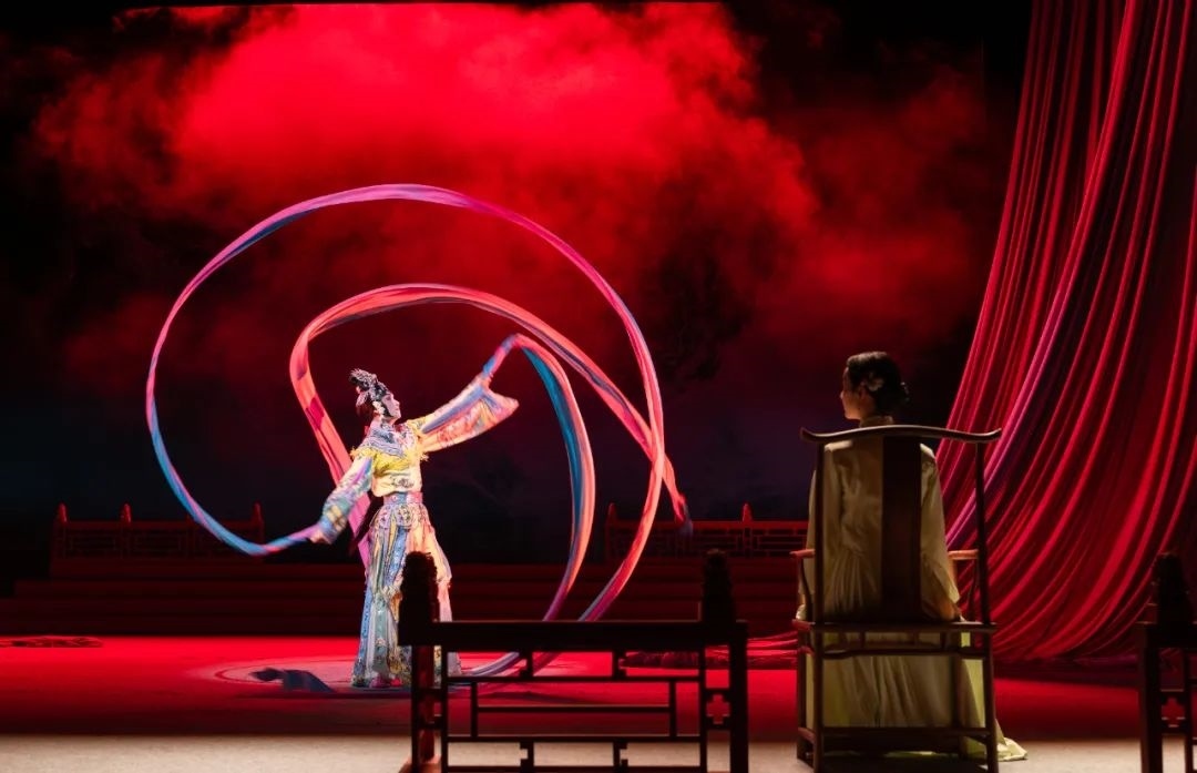 演出現(xiàn)場。北京人藝供圖