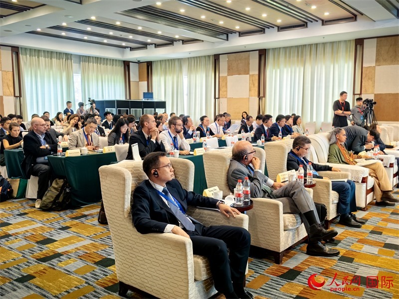 “通往COP30之路：中巴植樹造林和碳匯合作研討活動(dòng)”現(xiàn)場。人民網(wǎng)記者 符園園攝