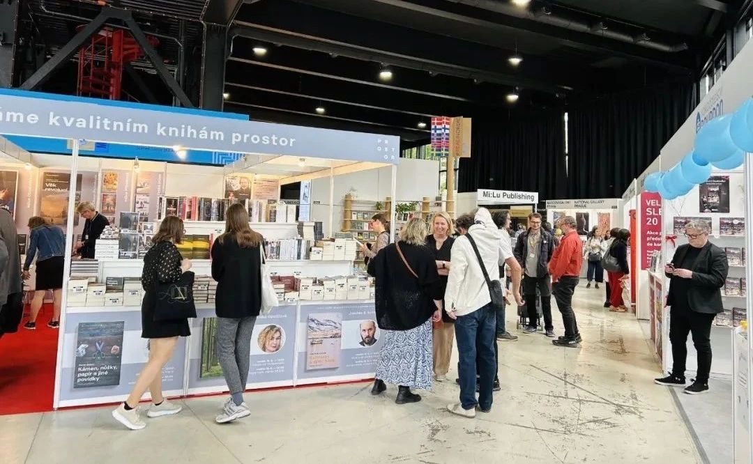 書展現(xiàn)場(chǎng)。圖片均由國圖集團(tuán)供圖