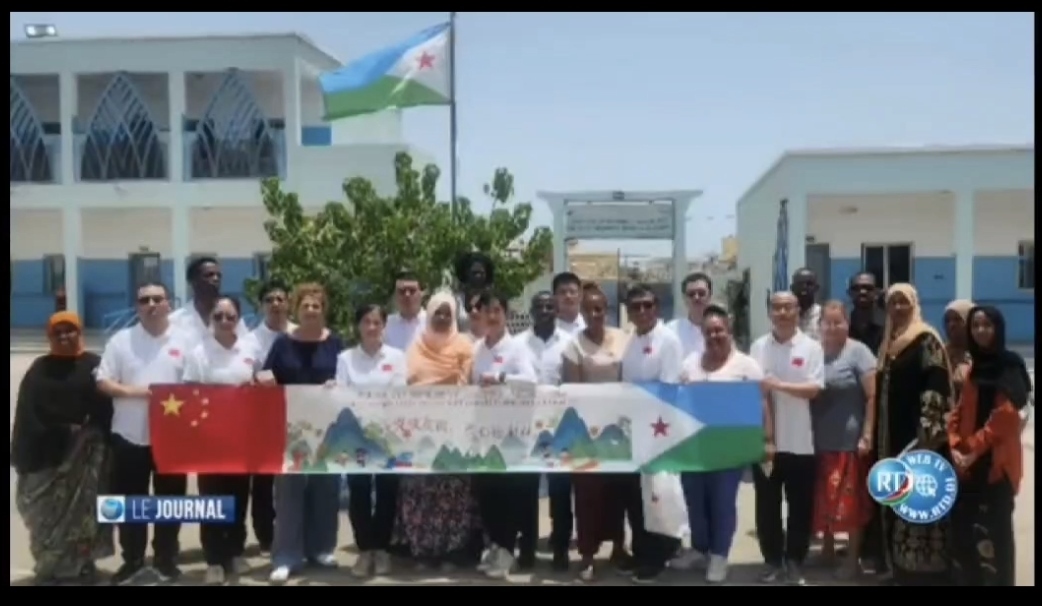 吉布提國(guó)家廣播電視臺(tái)對(duì)本次活動(dòng)進(jìn)行了全程報(bào)道。中國(guó)（山西）第23批援吉布提醫(yī)療隊(duì)供圖