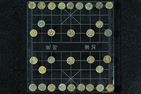 宋代中國(guó)銅象棋子。主辦方供圖