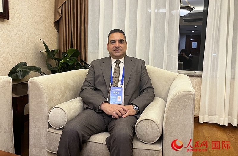 埃及《金字塔報》副總編輯薩米·埃爾卡姆哈維 人民網記者 翟轉麗攝