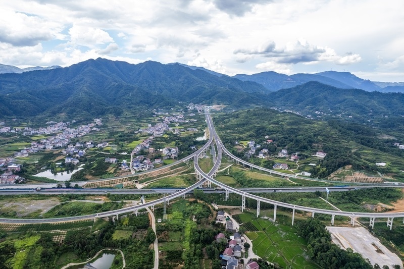 確?；緦?shí)現(xiàn)社會(huì)主義現(xiàn)代化取得決定性進(jìn)展——寫在黨的二十屆四中全會(huì)召開之際